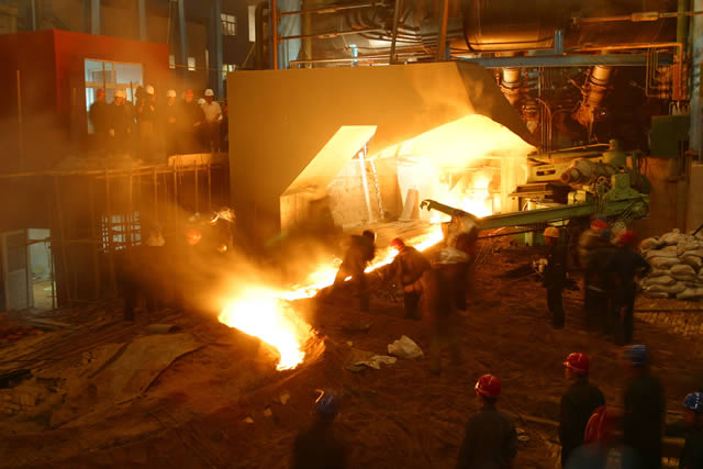中温含氟电热带用于营口钢厂管道保温伴热
